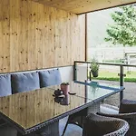 Ur-genuss Mit Wein & Weitblick 黑特尔旺